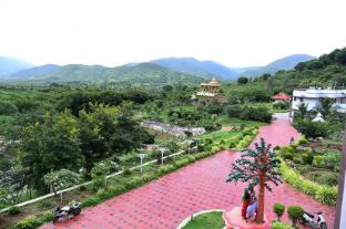 nirvana holistic living resort