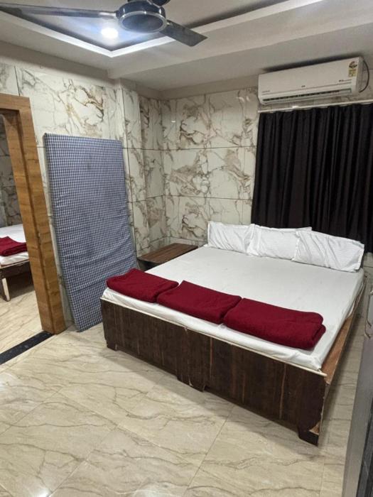hotel aashirwad