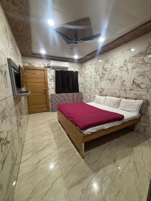 hotel aashirwad
