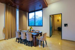 oakwood resorts and farms manesar binola