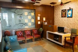 hotel grand inn jamkhandi