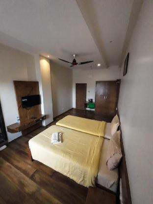 hotel grand inn jamkhandi