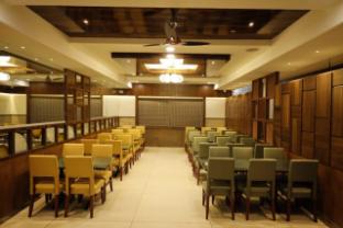 hotel grand inn jamkhandi