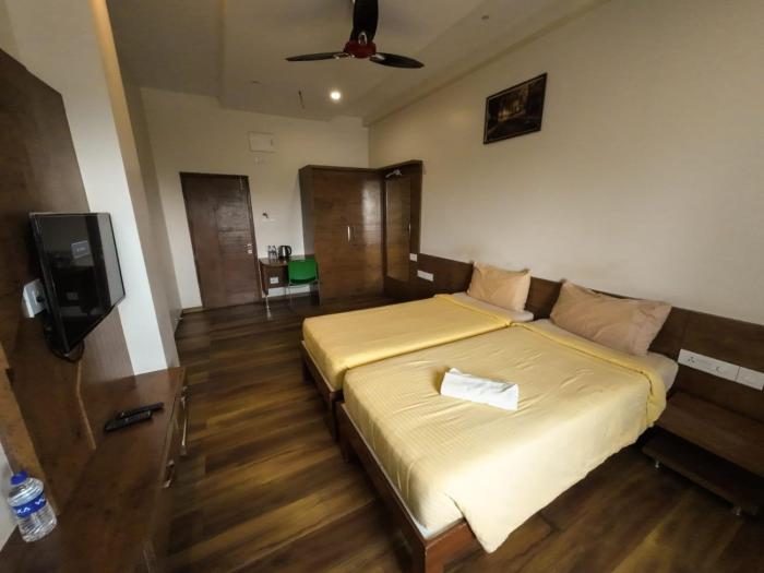 hotel grand inn jamkhandi
