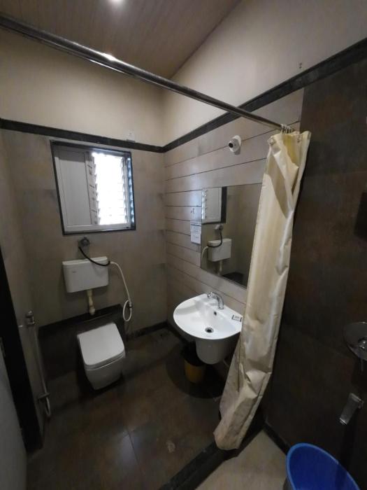 hotel grand inn jamkhandi