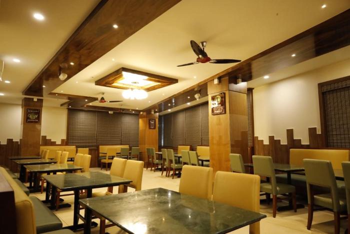 hotel grand inn jamkhandi