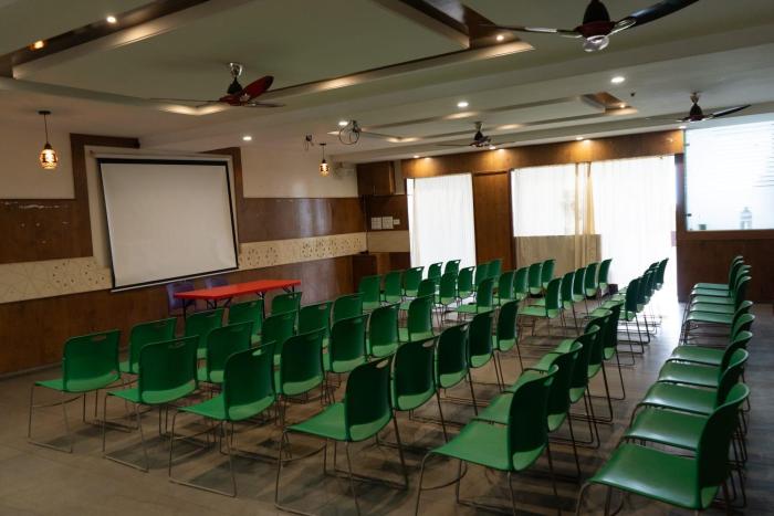 hotel grand inn jamkhandi