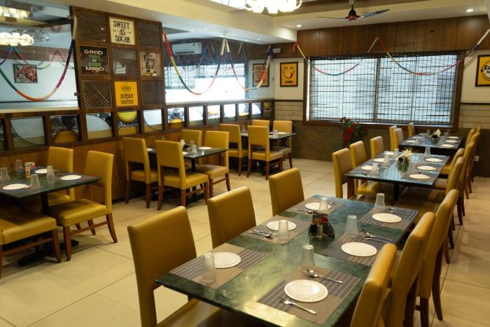 hotel grand inn jamkhandi