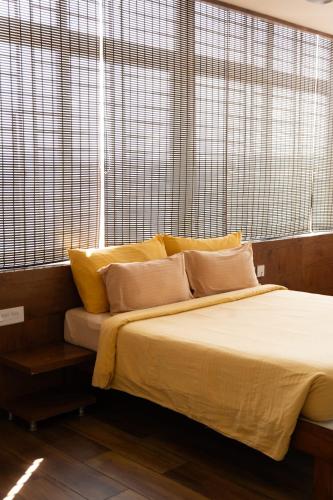 hotel grand inn jamkhandi