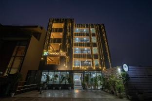 treebo twin tree suites