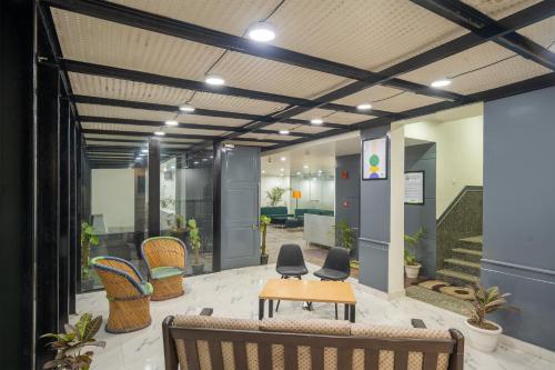 treebo twin tree suites