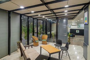 treebo twin tree suites