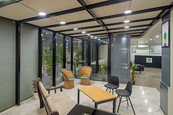 treebo twin tree suites
