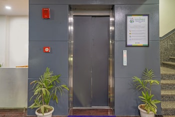 treebo twin tree suites