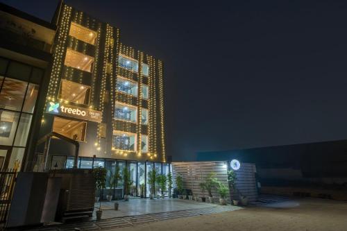 treebo twin tree suites