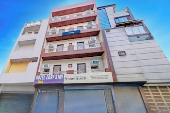 via shahdara residency