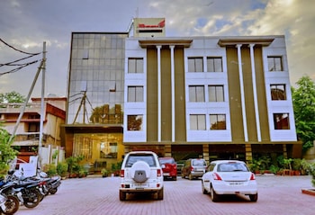 hotel satlaj raipur