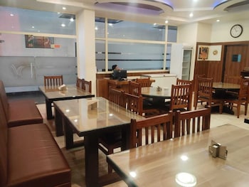 Kanta International,,3 star