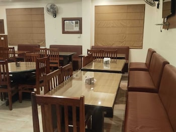 Kanta International,,3 star