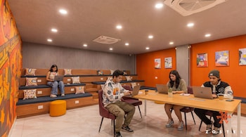 Zostel Noida,,2 star