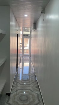 Janki Palace Hotel & Restaurant,,2 star