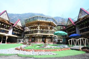 the breeze riverside resort