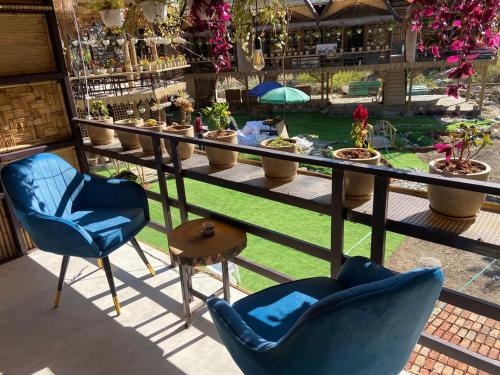 the breeze riverside resort