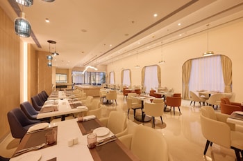 skywings sarovar portico mathura