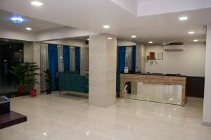 hotel regency international