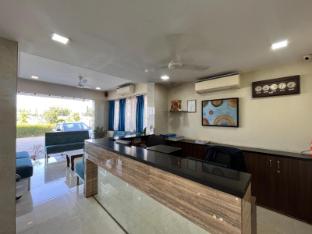 hotel regency international