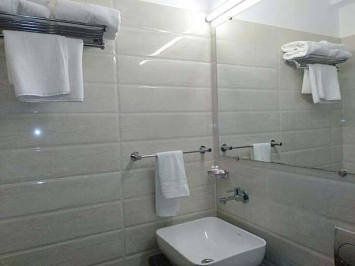 hotel regency international