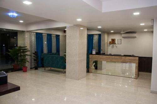 hotel regency international
