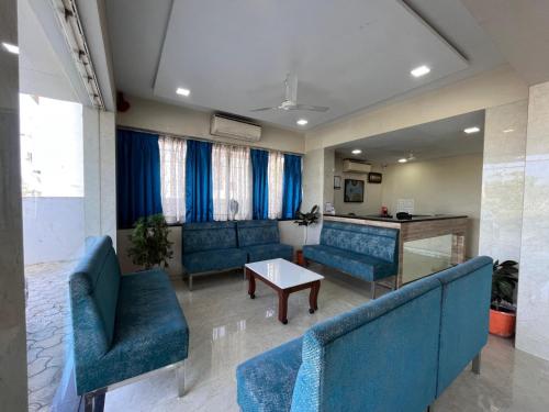 hotel regency international