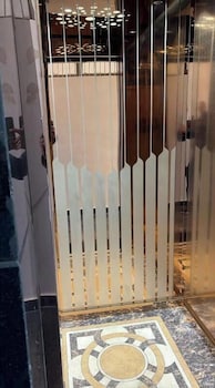 Hotel Akshansh Inn,,2 star