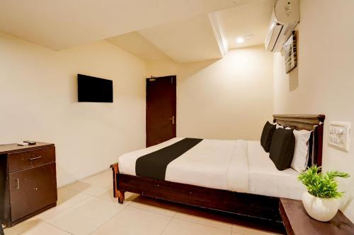 Hotel O Benz Circle Vijaywada Formerly Akshaya Pride,,3 star
