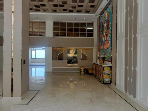 Hotel Mid Town,,3 star