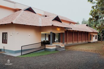 Vaigayi Ayurvedic Resort,,3 star