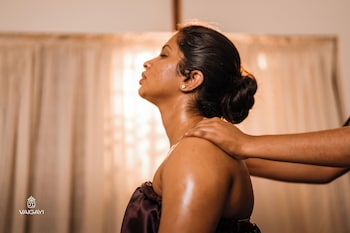 vaigayi ayurvedic resort