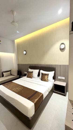 hotel unicorn althan surat