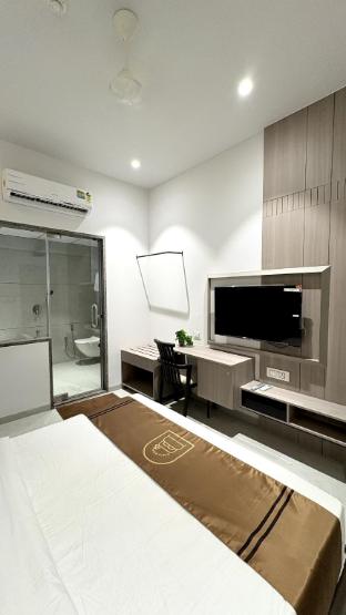 hotel unicorn althan surat