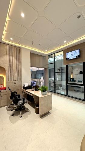 hotel unicorn althan surat