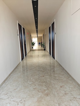 Hotel Gokul Inn,,2 star