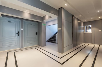 Home2 Residency Mumbai Airport,,4 star