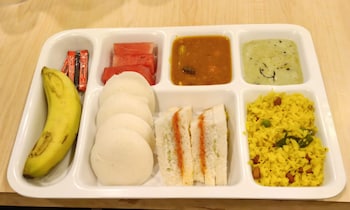 Home2 Residency Mumbai Airport,,4 star