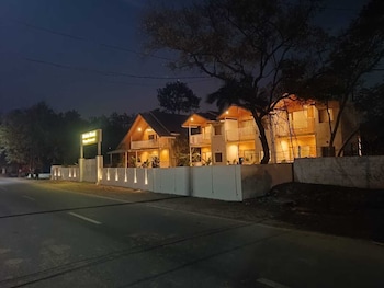 bundela woods cottage and restaurant
