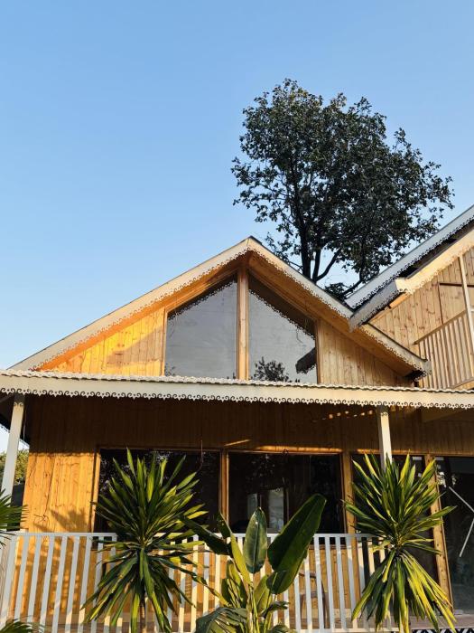bundela woods cottage and restaurant