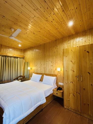 bundela woods cottage and restaurant