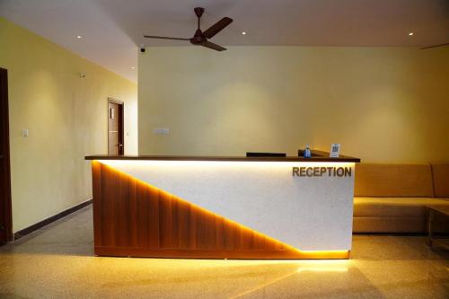 hotel chakrie residency new