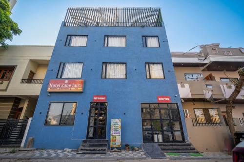 hotel zane aura