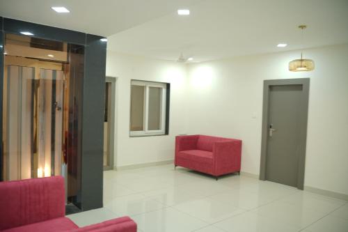 hotel flamount hitech city